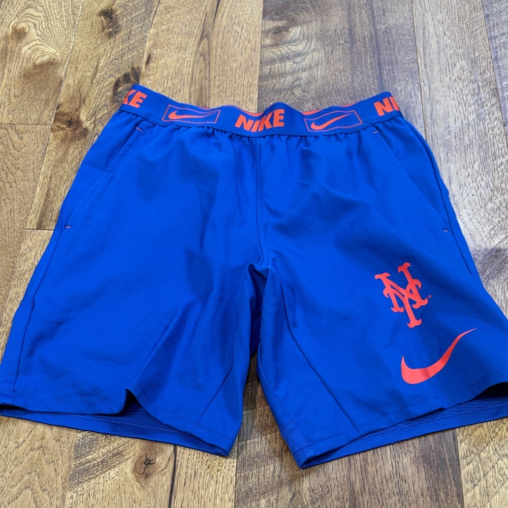 Nike Dri Fit Boy’s Blue NY Mets Shorts Size M